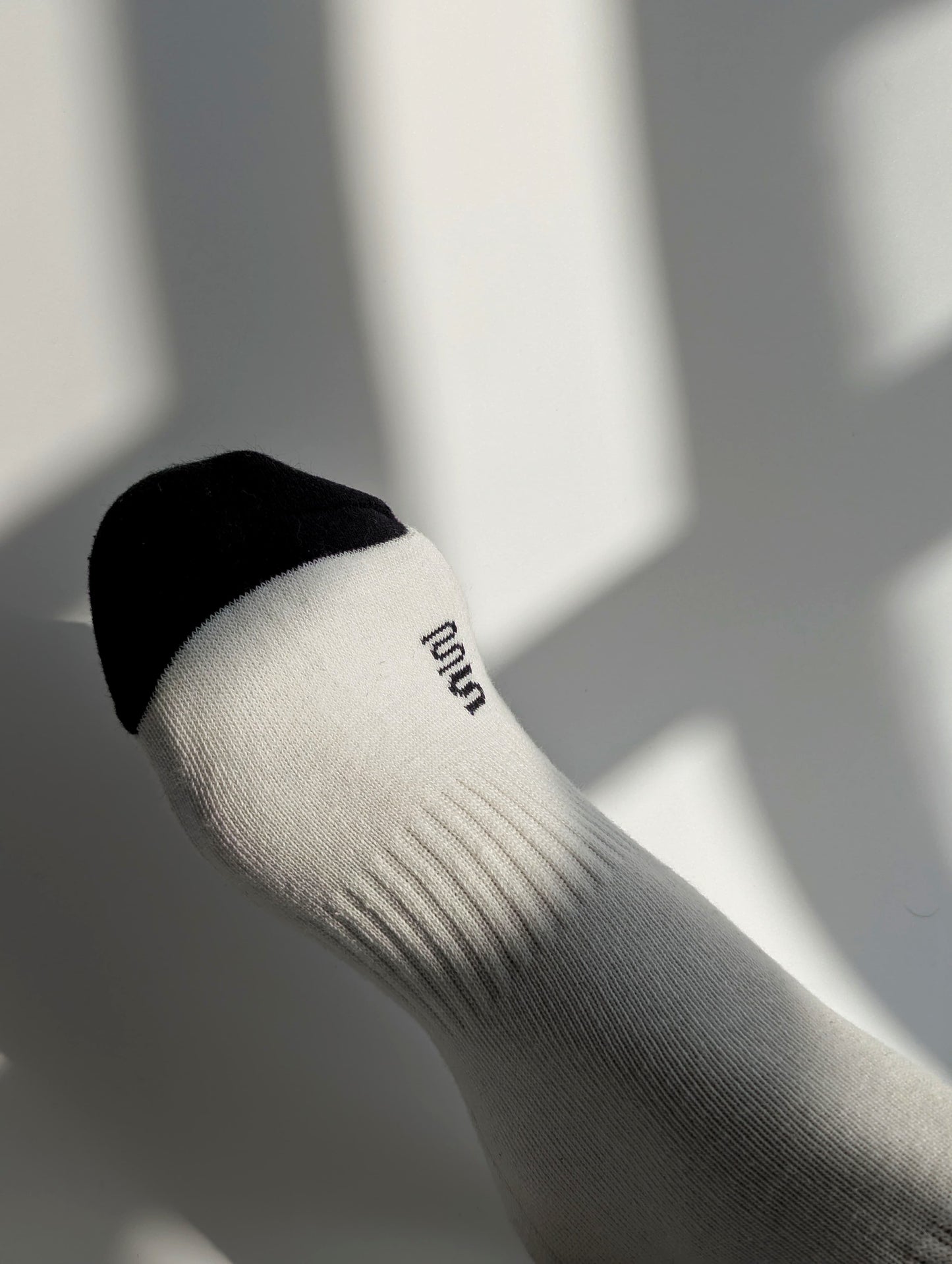 yin/yang asymetric mismatch (pack of 1)